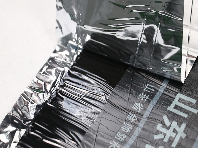 自粘聚合物改性瀝青防水卷材